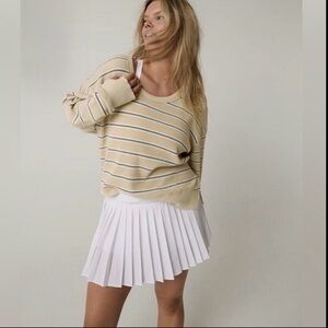 OFFLINE By Aerie Wow! Waffle T-Shirt. nwt